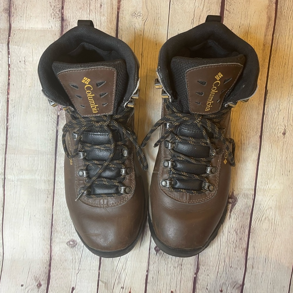 Columbia Men’s Mudhawk Waterproof Hiking Boots